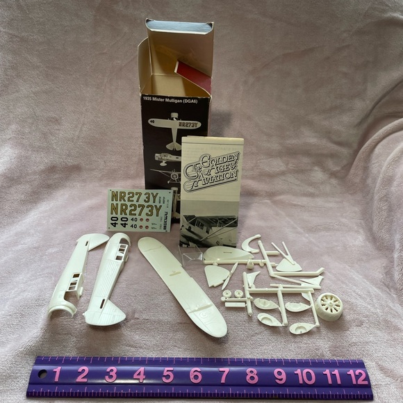 NIB Testors 1/48 Scale 1935 Mister Mulligan (DGA6) Kit - Picture 7 of 7